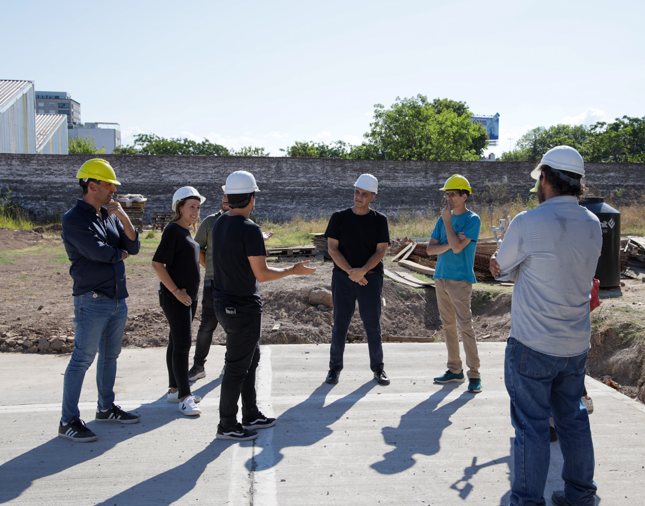Jorge Macri observó las obras de la plaza “San Isidro Labrador”