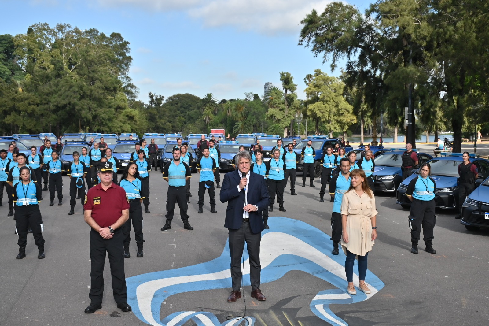 Más vehículos para la Policía de la Ciudad y nuevos Agentes de Prevención