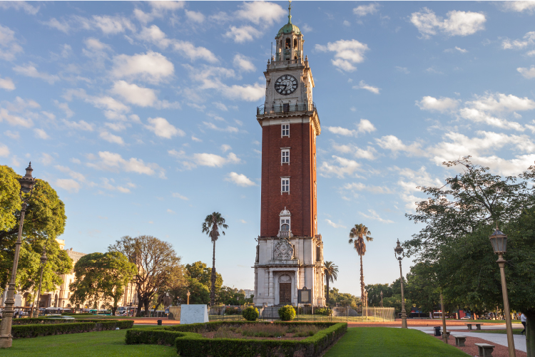 La Ciudad anuncia que elimina el impuesto a las tarjetas de crédito