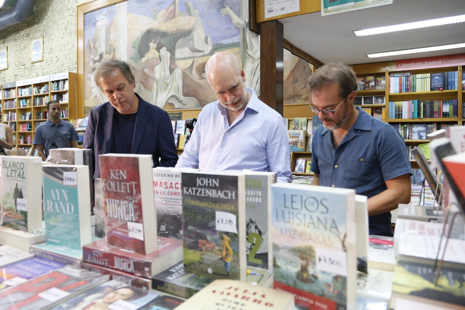 Rodríguez Larreta presentó la agenda de la Ciudad por los 40 años de democracia, con una edición especial de La Noche de las Librerías