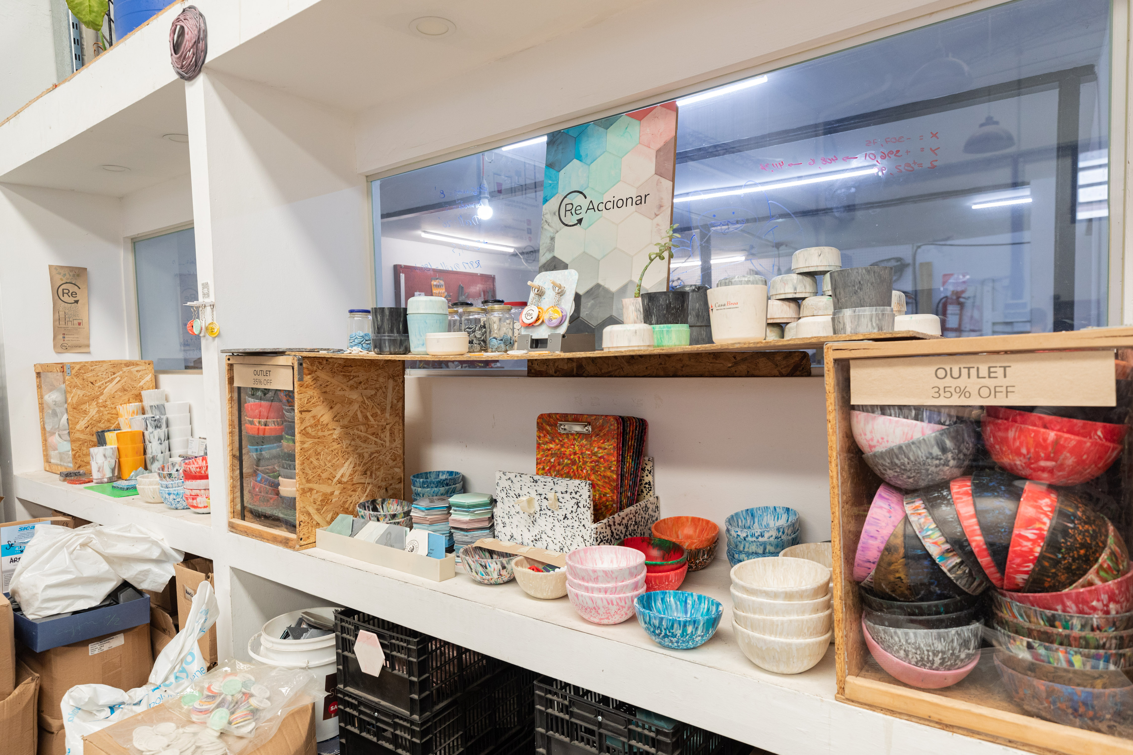Re Accionar, el emprendimiento sustentable que transforma la basura en objetos útiles