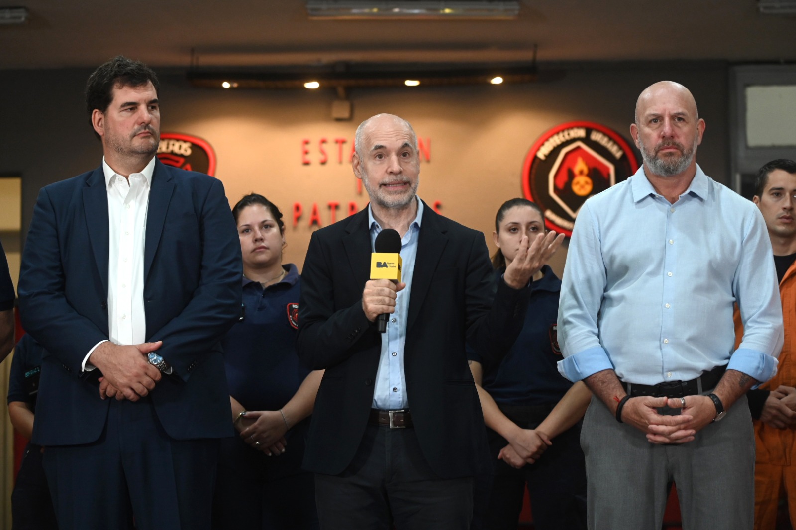 Rodríguez Larreta reconoció a bomberos que le salvaron la vida a una nena
