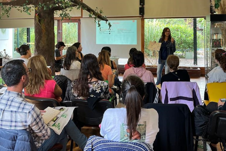 Encuentros con escuelas de la Ciudad ganadoras del Premio Germina