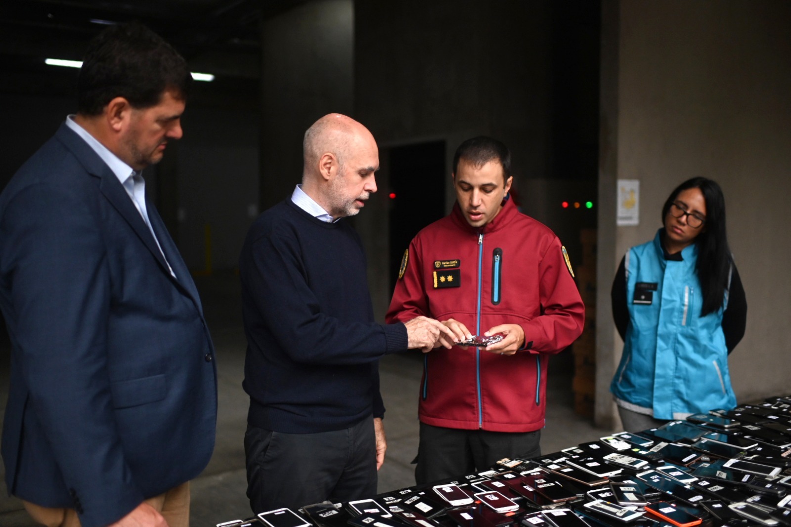 Rodríguez Larreta, junto a la Policía de la Ciudad: recuperaron 1.600 celulares robados y clausuraron 60 locales que los revendían
