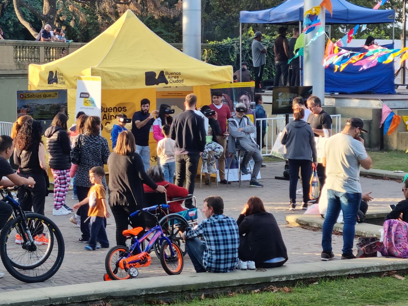 Sábado de Kermes Cultural en Costanera Sur