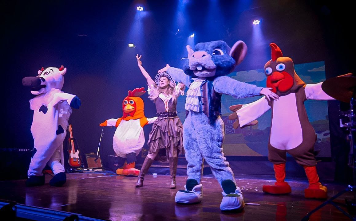 Kermesse Familiar junto a La Granja y Una familia con encanto en el Anfi