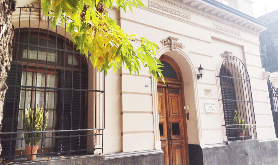 Las Residencias Geriátricas de la Ciudad podrán recibir mascotas para acompañar a las personas mayores 