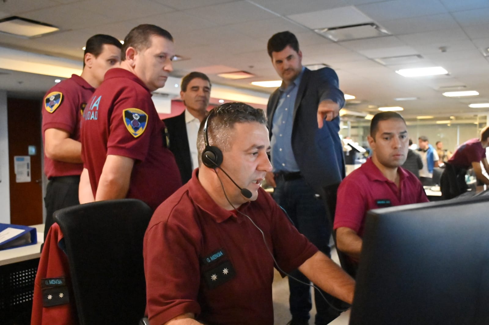 Burzaco y Quirós destacaron la tarea del 911 y que ya toma denuncias por teléfono