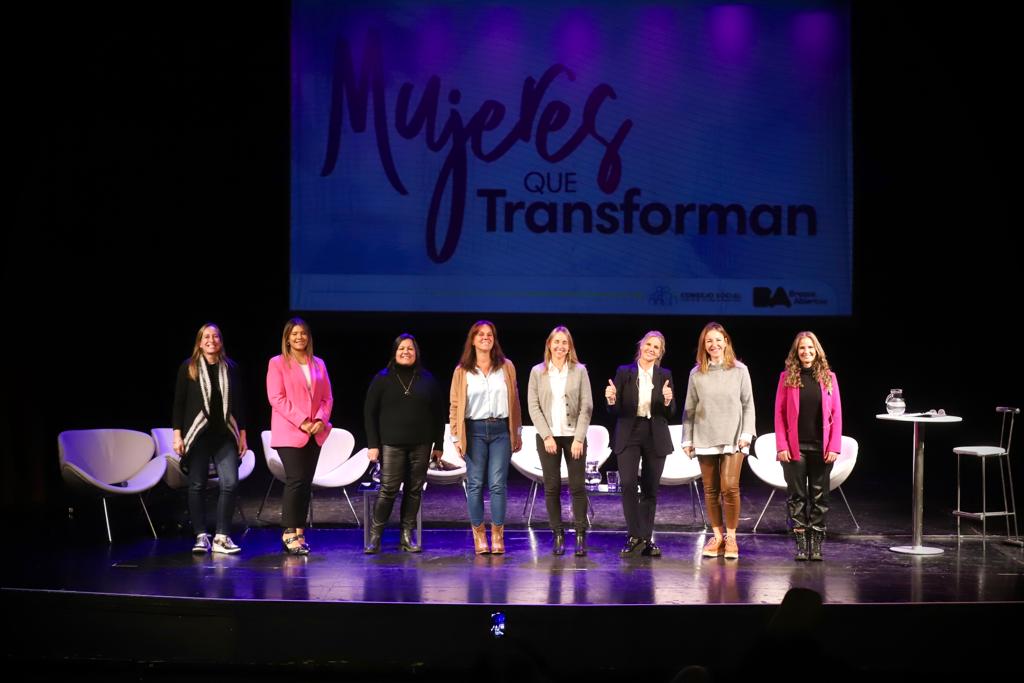 Cynthia Hotton encabezó un evento con 500 mujeres junto a ministras de la Ciudad y miembros de Ong´s