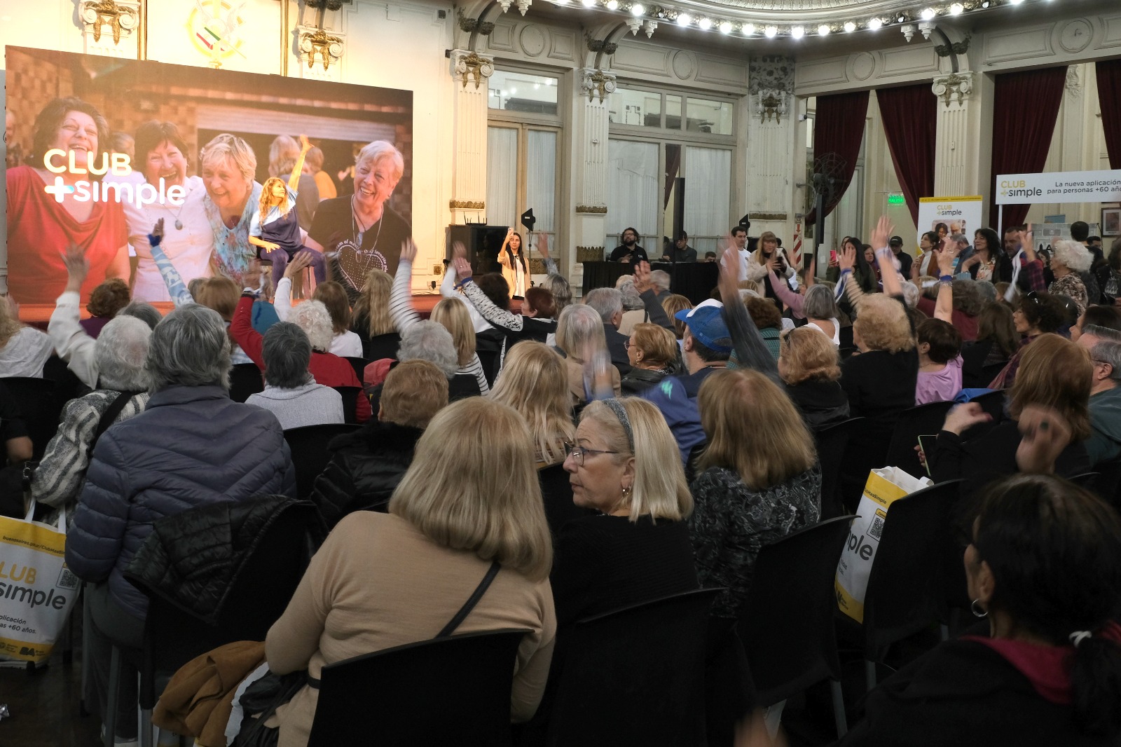 Club+Simple, una app para personas mayores con actividades y beneficios