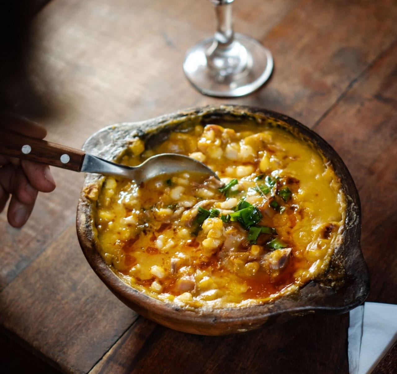 Llega Finde Patrio a los Mercados y Patios Gastronómicos de la Ciudad