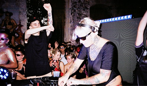 Un día en el parque: Klauss + Valentina Spirito