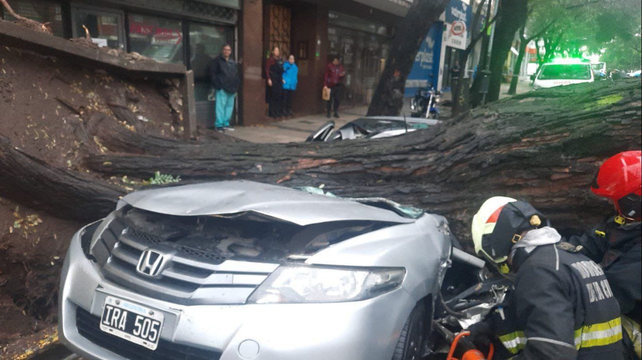 El Gobierno porteño desplegó un servicio de Alerta Amarilla debido al temporal