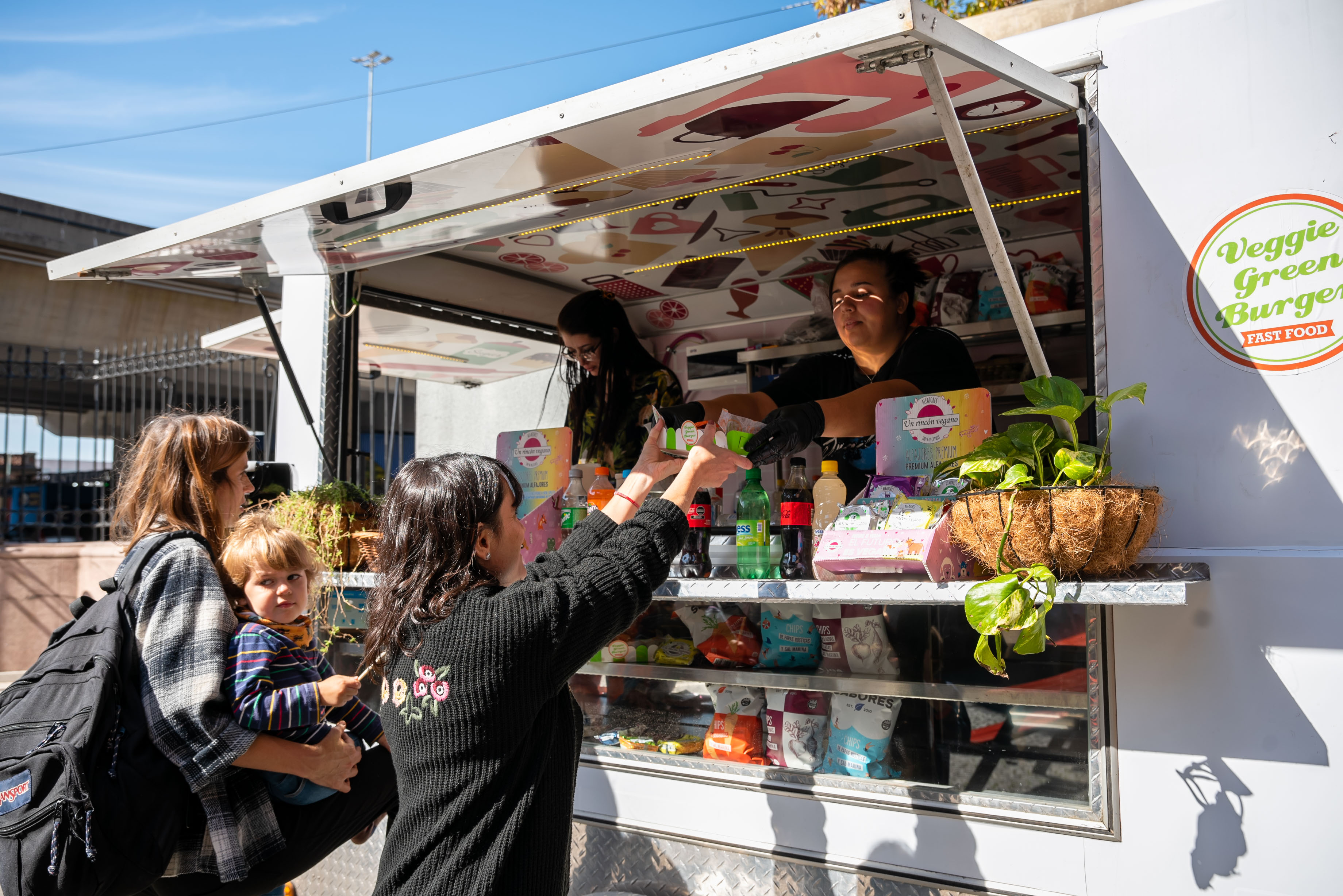 Ciudad Emergente 2023: ¡Abrimos la convocatoria para el Patio Gastronómico del Festival!