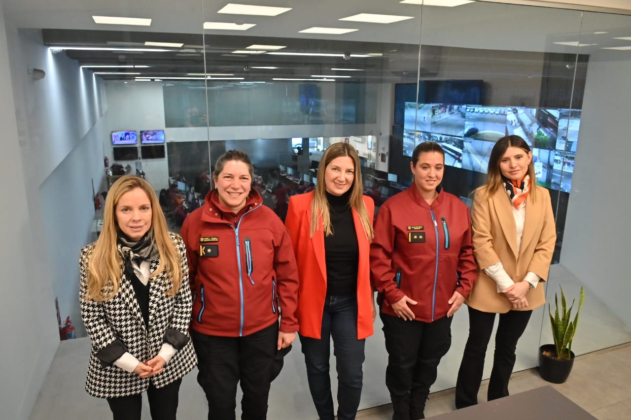 Genoveva Ferrero recibió a la diputada Lospennato y visitaron el área de monitoreo de Violencia de Género