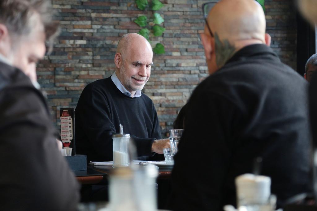Café de vecinos con Horacio en Villa Crespo