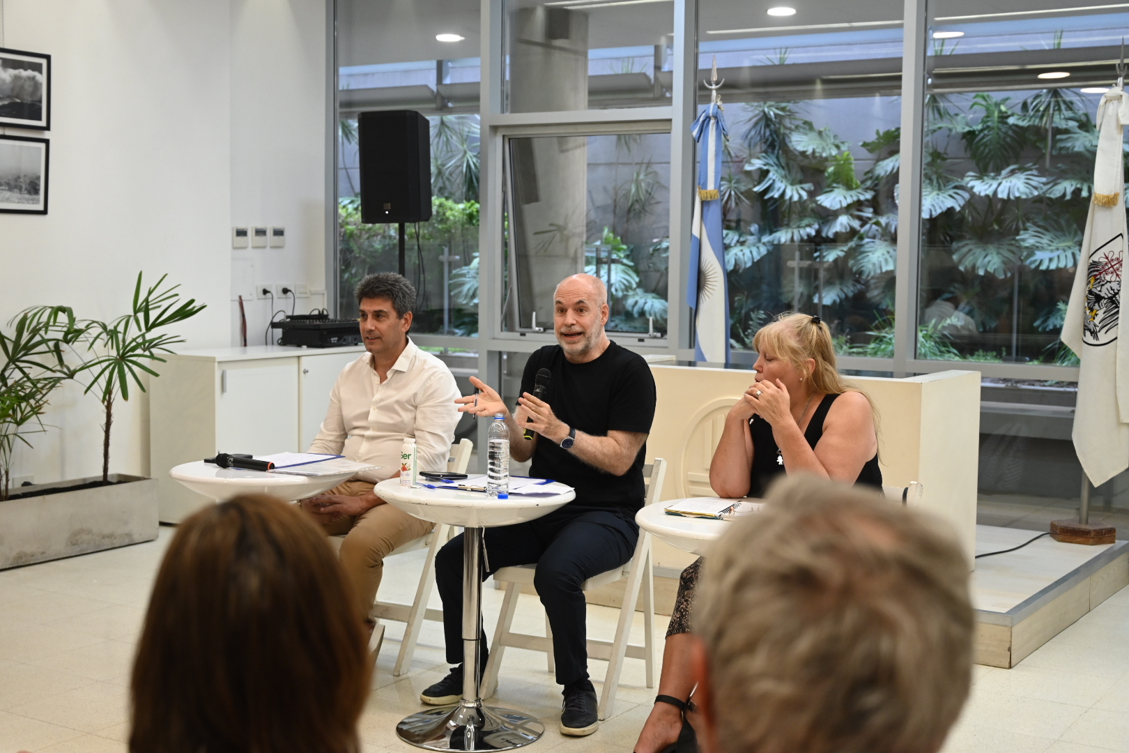 Rodríguez Larreta dialogó con vecinos de Villa Urquiza