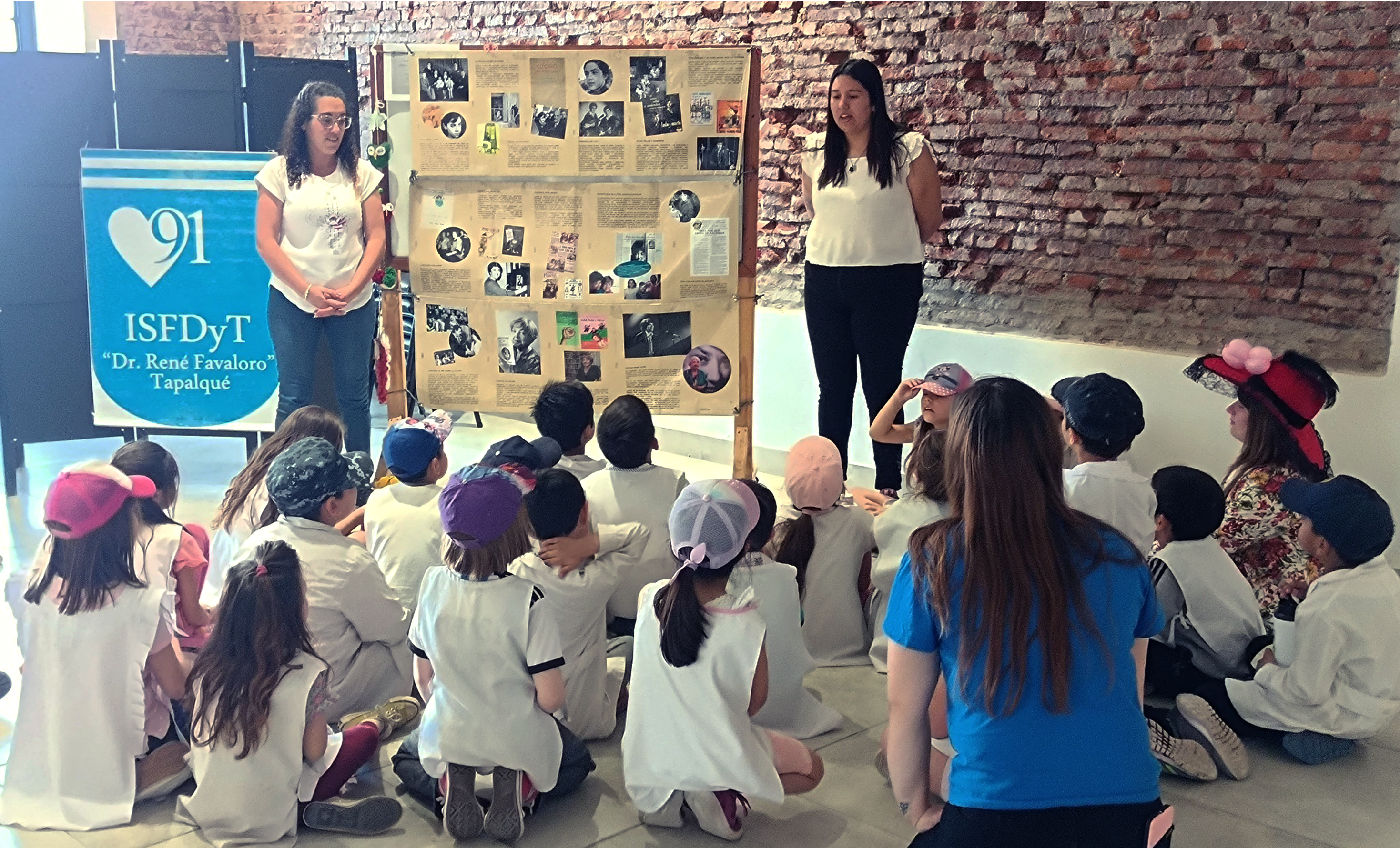 Palabras para Jugar. Una muestra sobre María Elena Walsh y el Jardín de Infantes