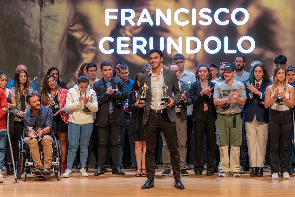 Francisco Cerúndolo se llevó el oro en la noche de los Premios Jorge Newbery