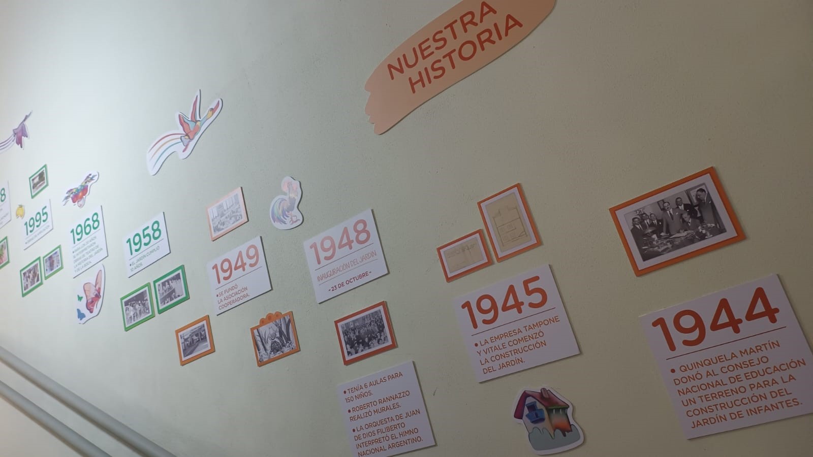 Huellas en el Jardín N.° 1 «Benito Quinquela Martín» de La Boca