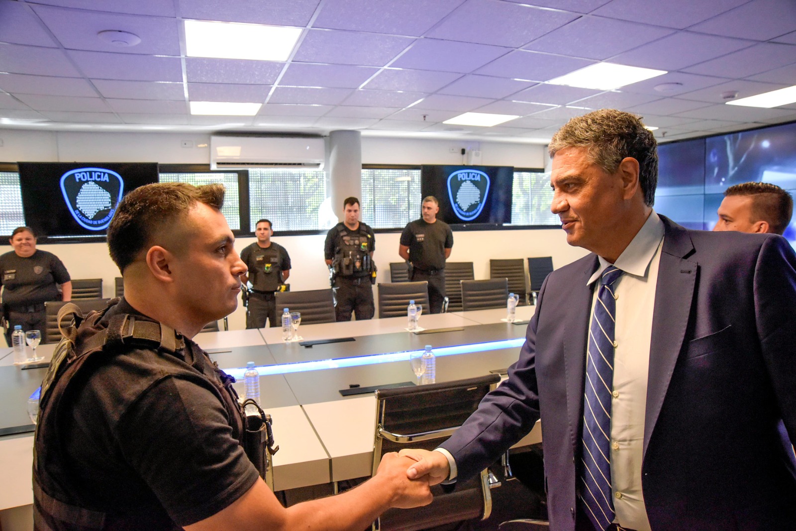 El jefe de Gobierno, Jorge Macri, sobre la importancia de las pistolas Taser: “Se protege a los que pueden ser dañados y se reduce a quien puede dañar sin que salga lastimado”