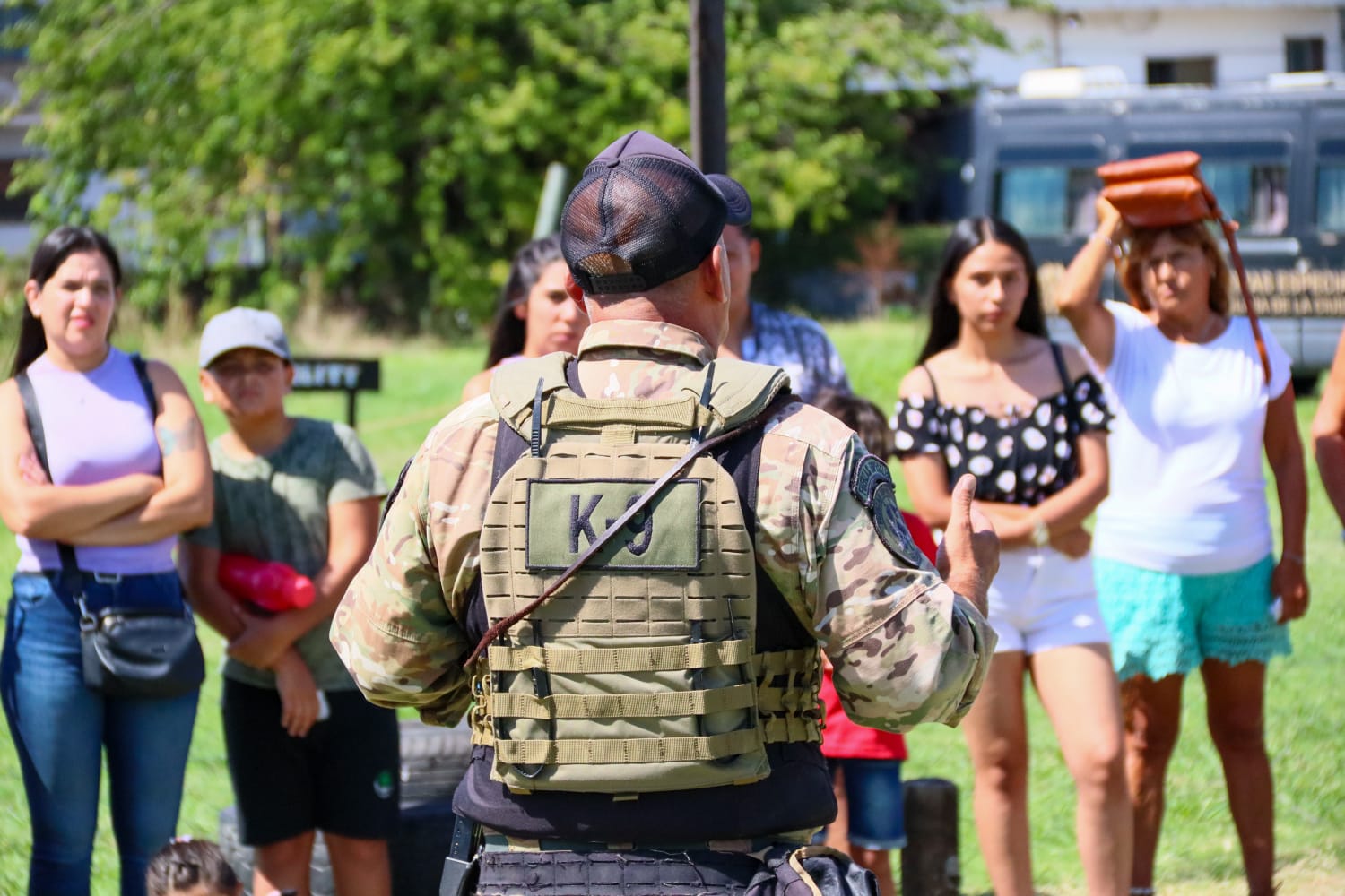 Vecinos de la Ciudad visitaron la División K9 de la Policía de la Ciudad