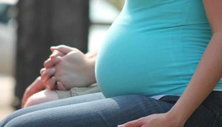 Comenzó la vacunación para personas embarazadas contra el Virus Sincicial Respiratorio