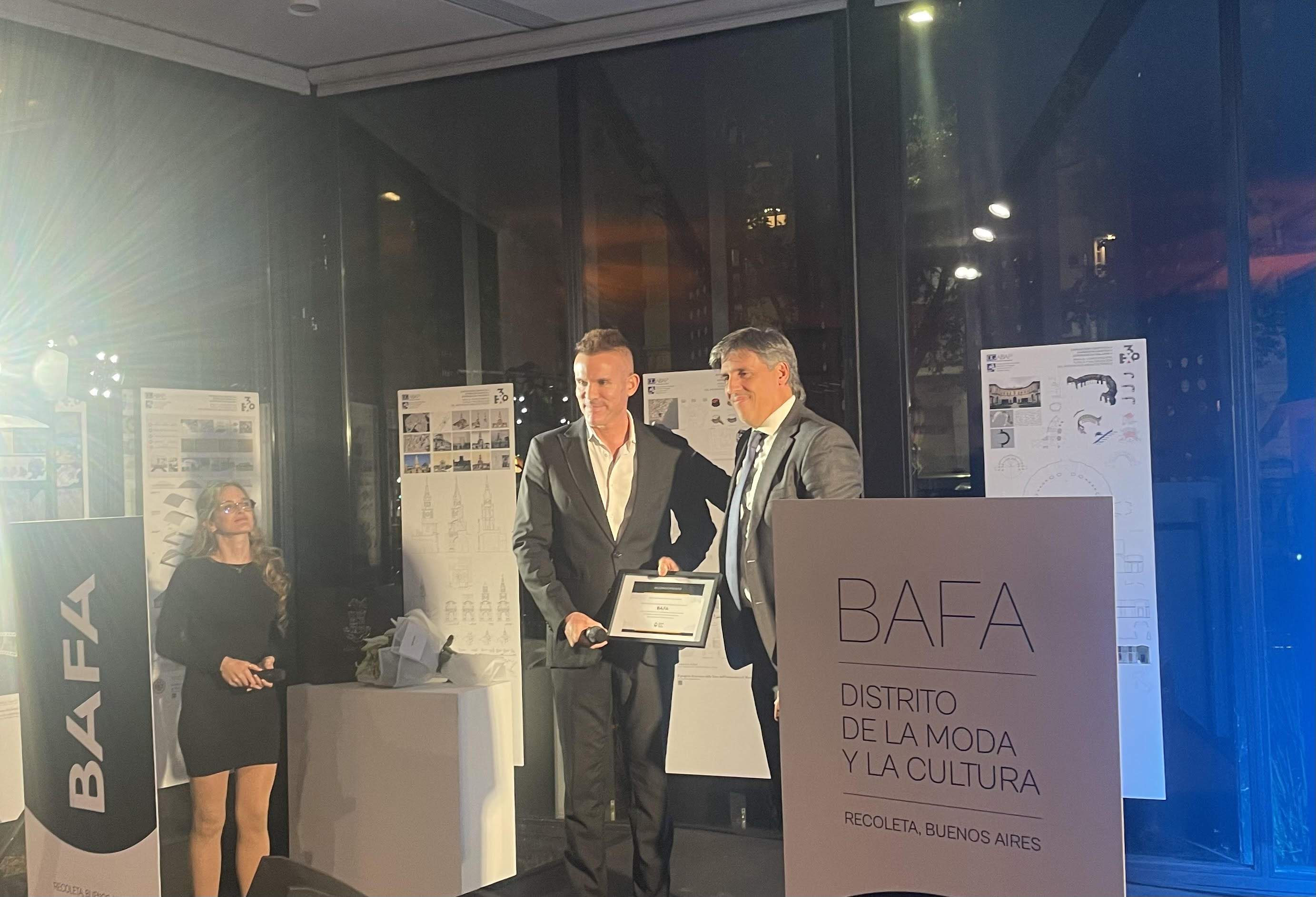 La Ciudad reconoció al Distrito de la Moda por su compromiso en la generación de empleo y su aporte a la cultura