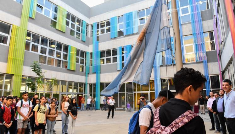 Más de 196.000 alumnos y alumnas de Nivel Secundario comienzan las clases