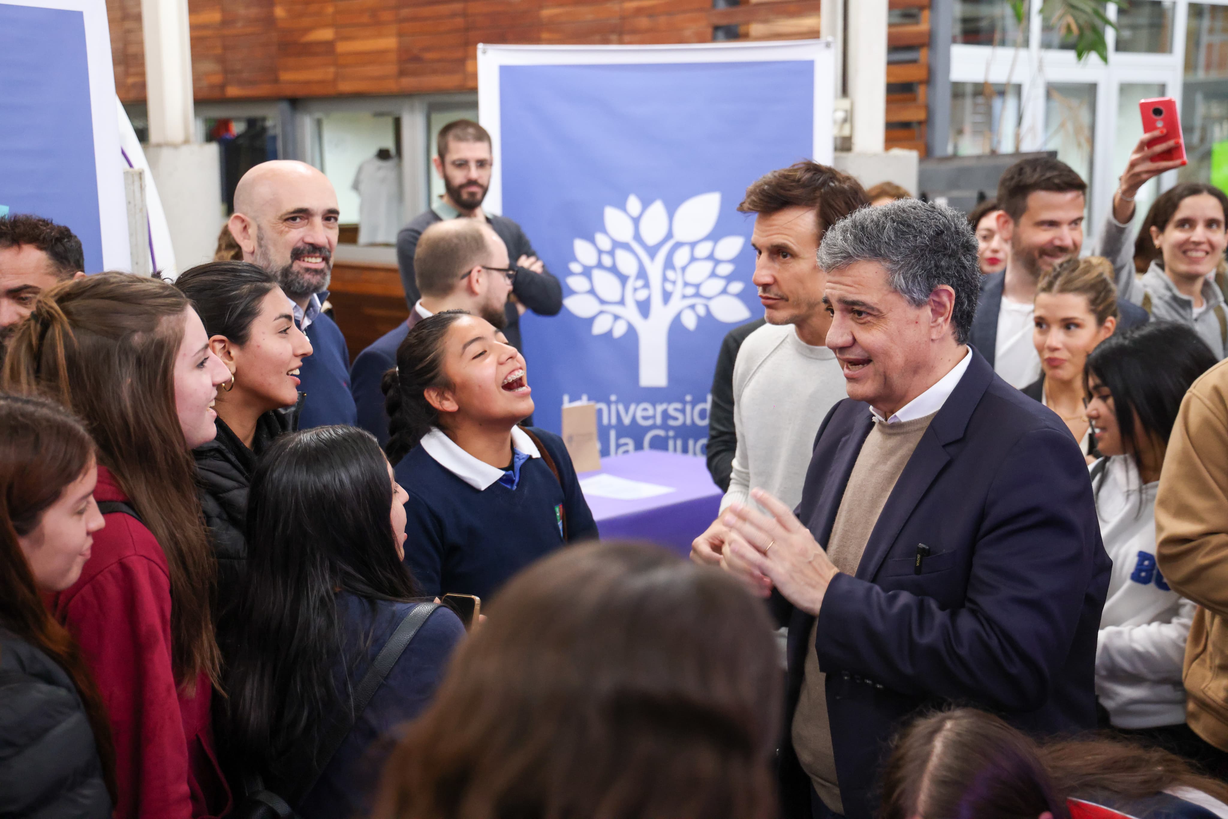 Última jornada de "Conectando Talento TECH", el evento de tecnología e innovación que capacita a emprendedores