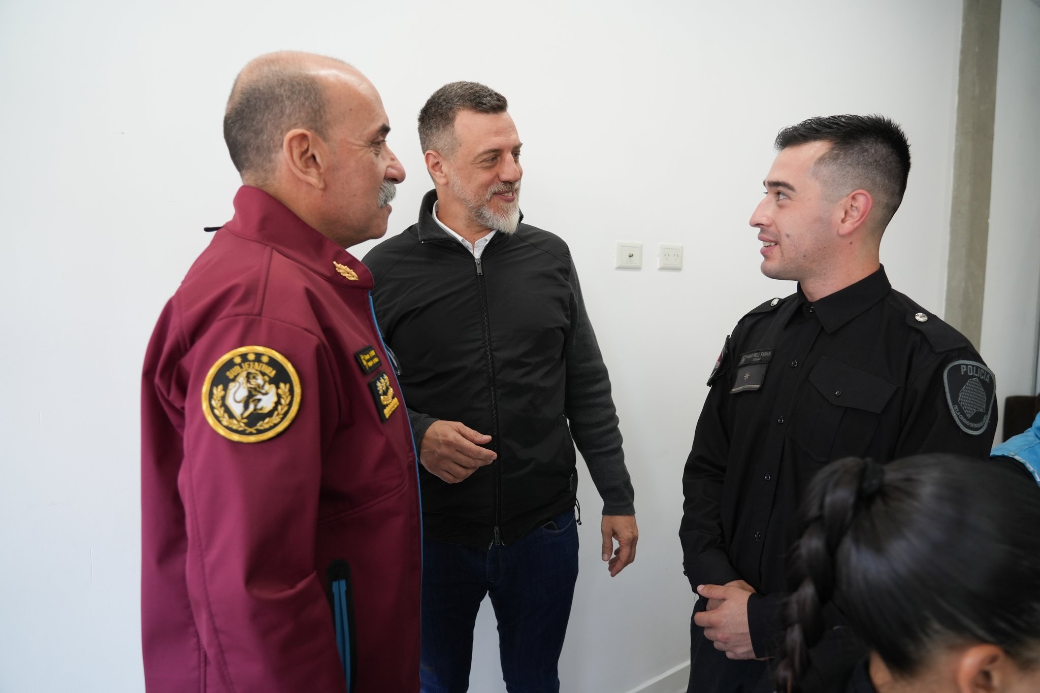 Reconocimiento a oficiales de la Policía de la Ciudad por su labor en la prevención y resolución de delitos