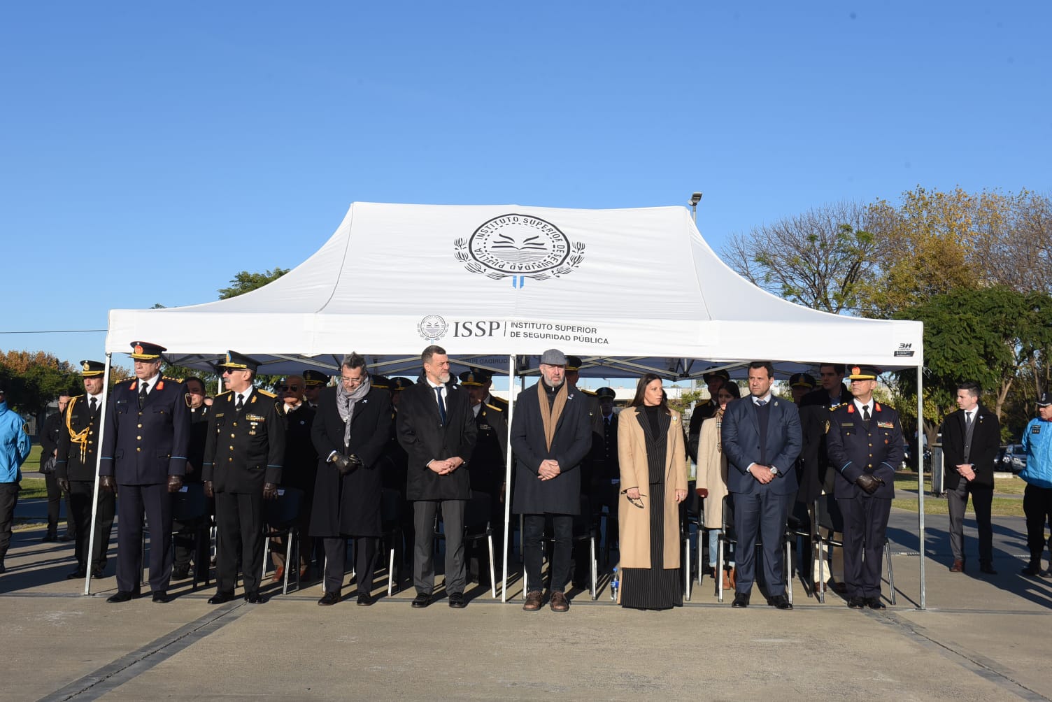 Policía y Bomberos de la Ciudad conmemoraron un nuevo aniversario de la Revolución de Mayo