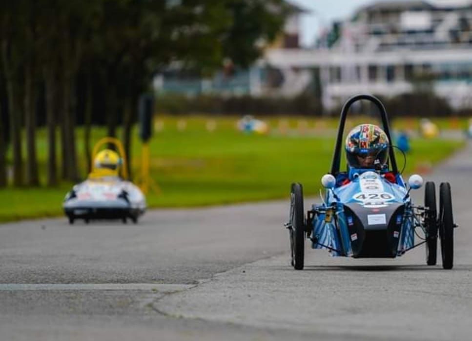 Desafío Eco: nuevos kits para las escuderías de las escuelas porteñas