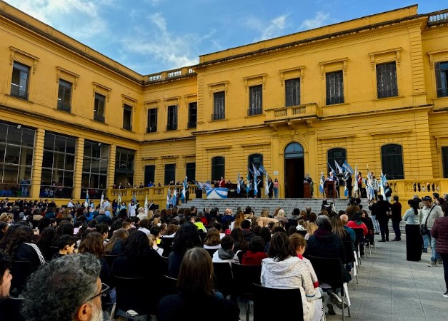 Los 150 años de la Escuela Normal Superior en Lenguas Vivas N.° 2 «Mariano Acosta»