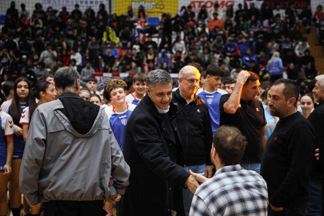 Una celebración reunió a embajadores olímpicos, atletas de alto rendimiento y estudiantes de la Ciudad