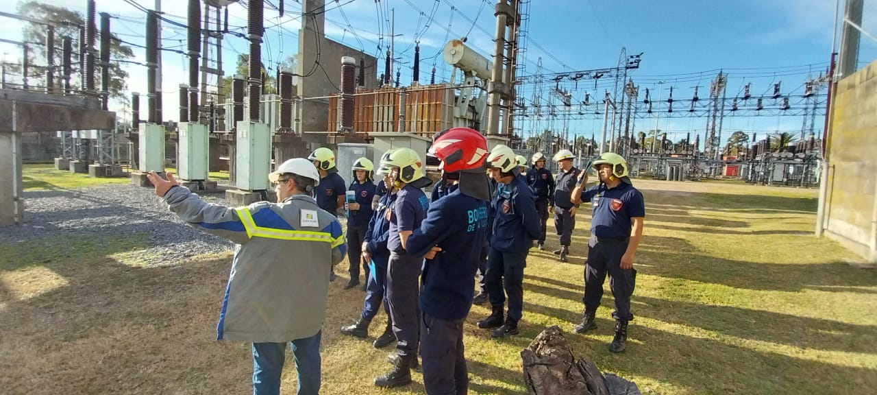 Los Bomberos de la Ciudad participaron del Curso de Manipulación Segura de Instalaciones de Suministros y Grupos Electrógenos