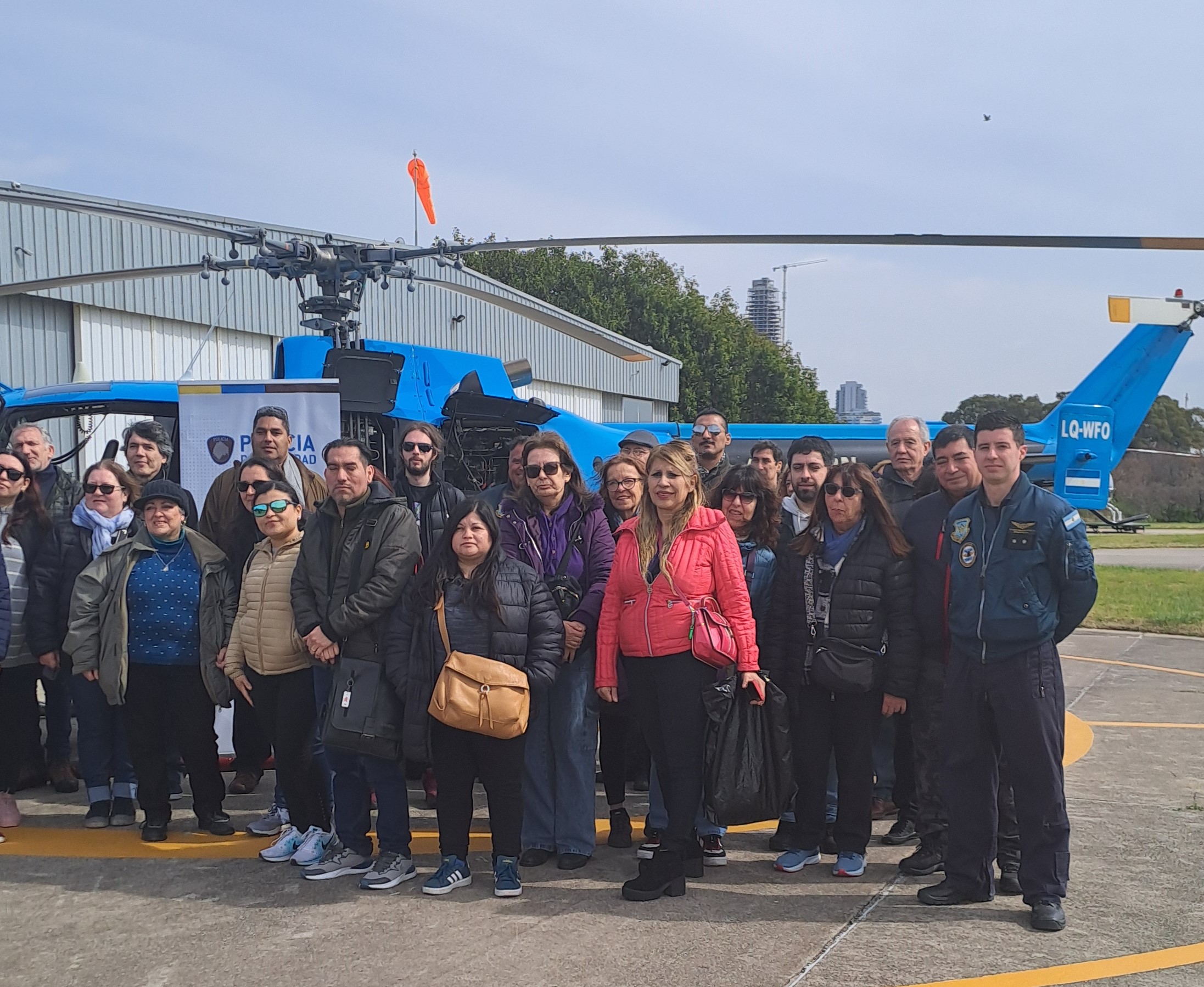 Los vecinos de la Ciudad visitaron el Departamento de Aviación Policial
