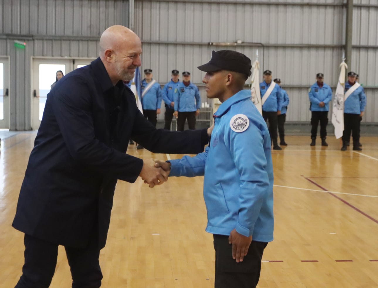 Distinción de dragoneantes del duodécimo curso de formación como oficiales de la Policía de la Ciudad