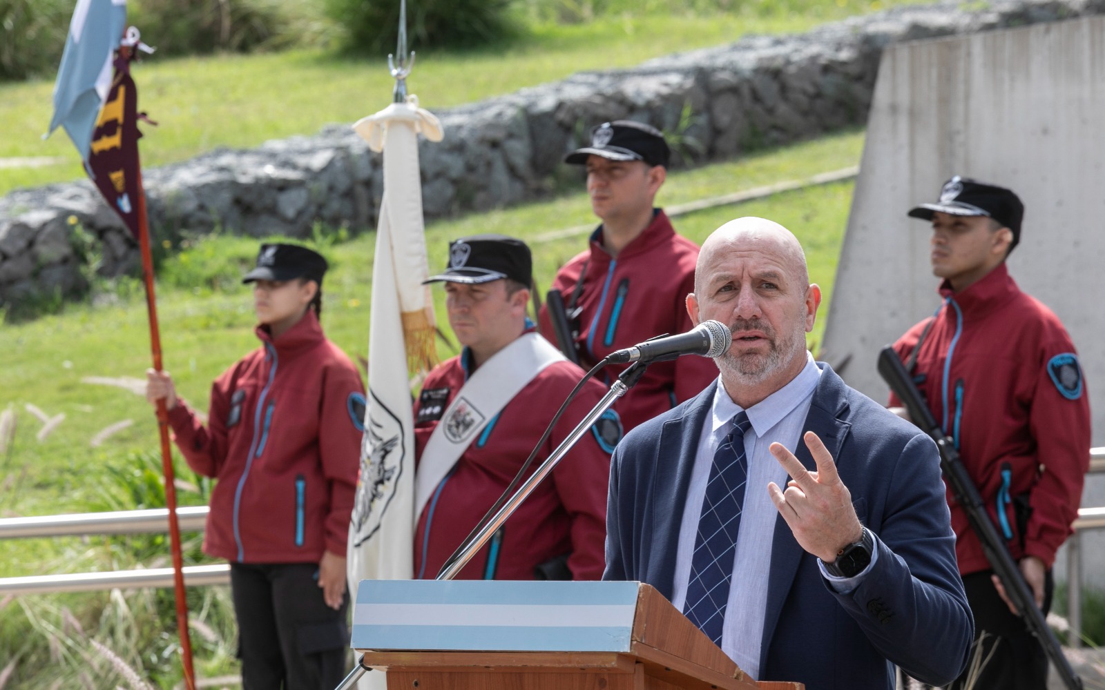 Waldo Wolff rindió homenaje a los Policías de la Ciudad caídos en cumplimiento del deber 