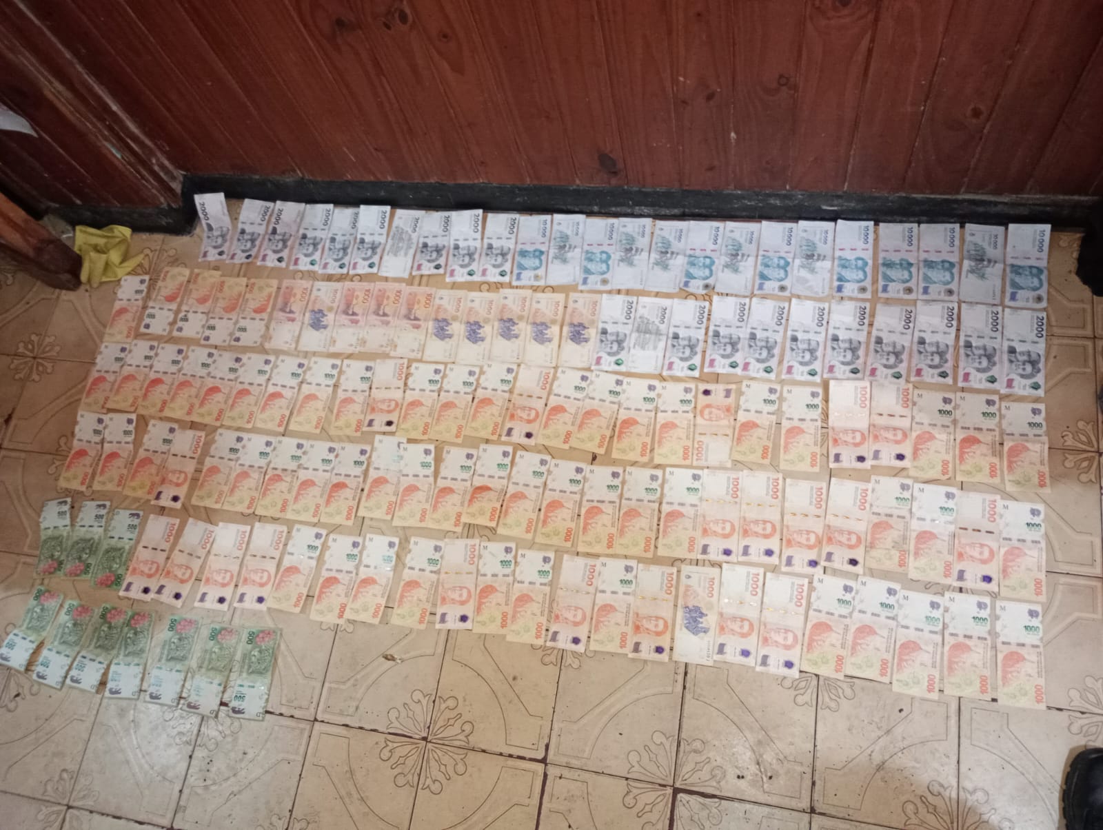Tras de las denuncias de los vecinos allanaron las casa de dos ladrones en Mataderos