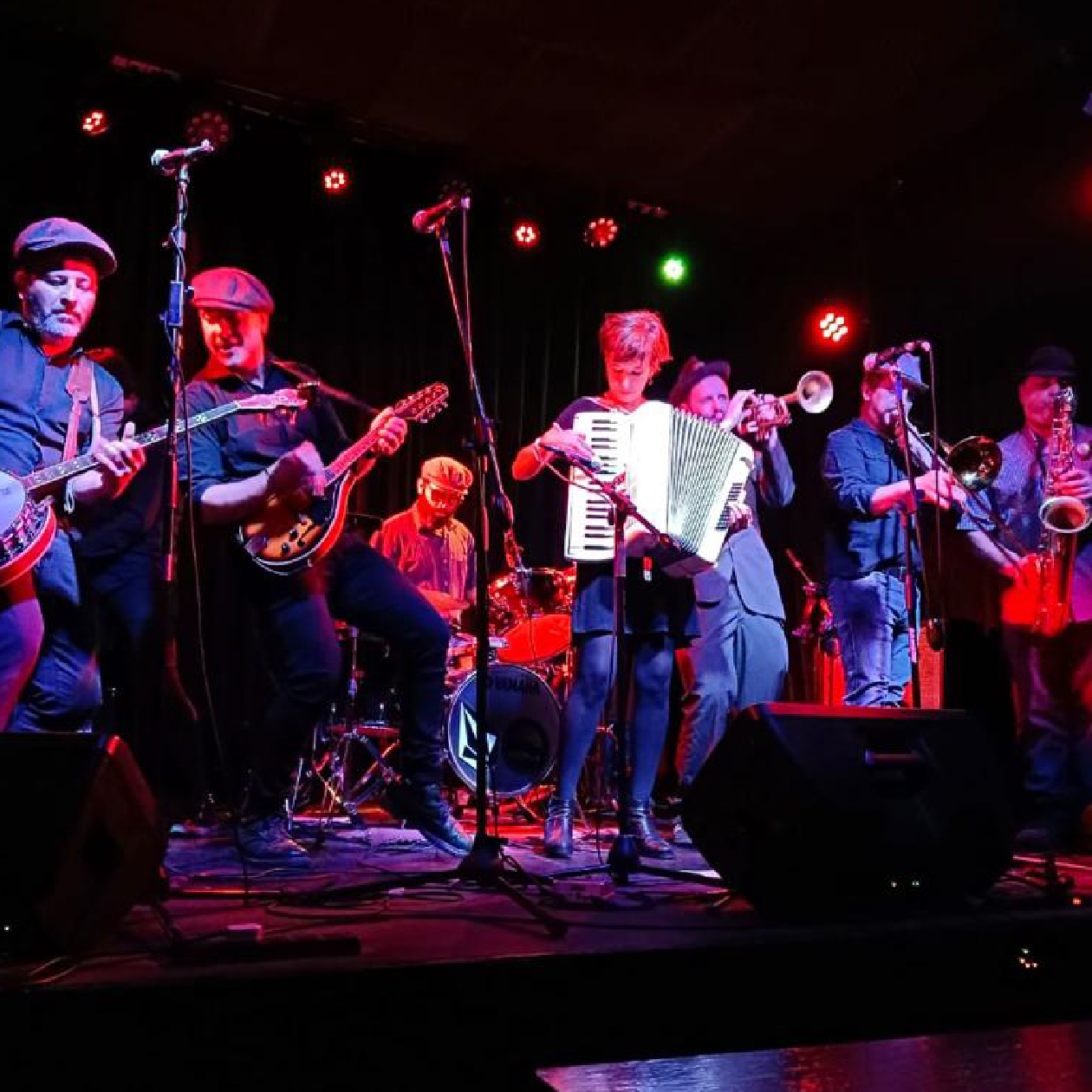 Música atípica y folk en el museo Saavedra