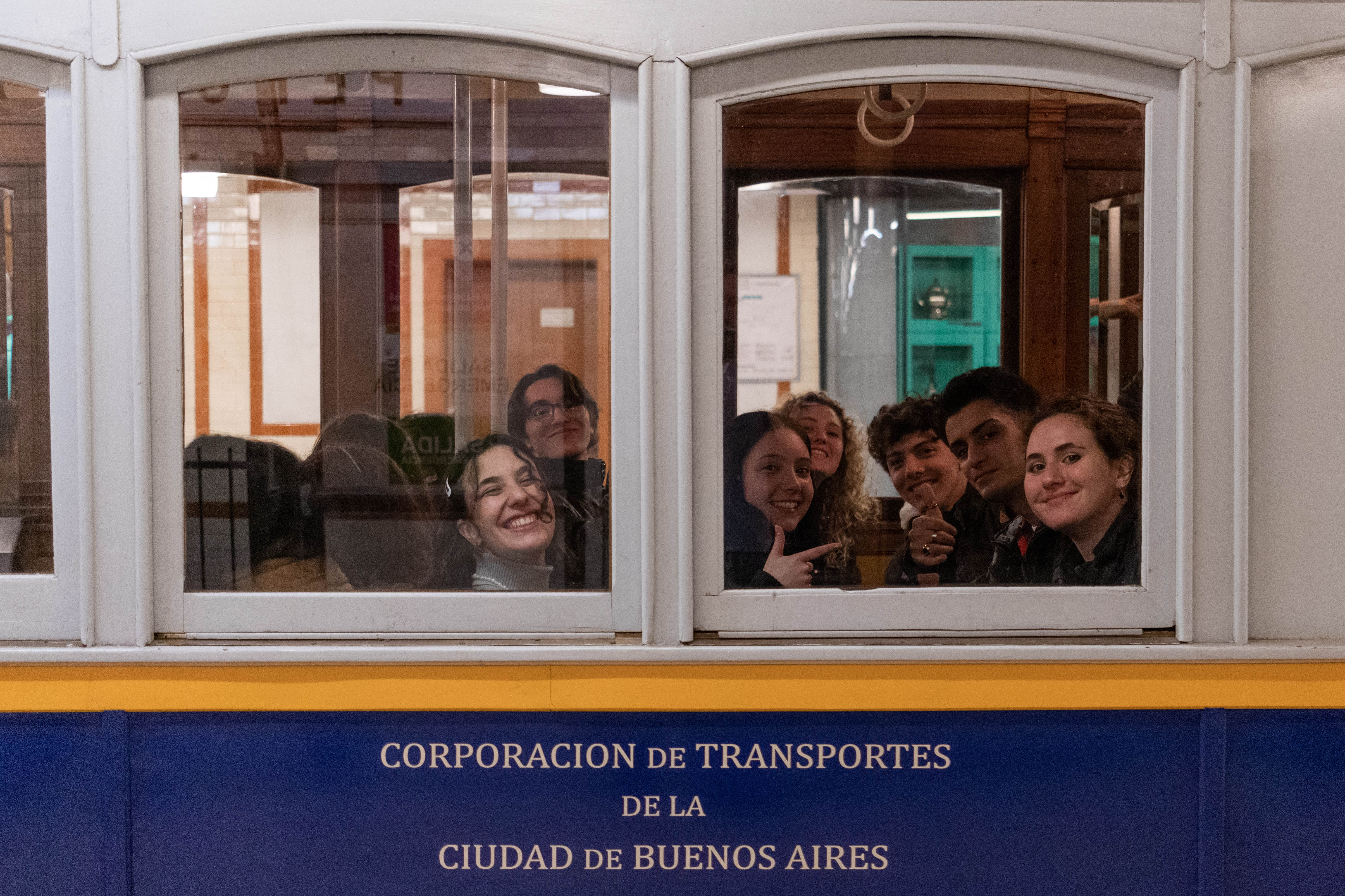 En la Noche de los Museos, vuelven a circular “las brujas” por la Línea A