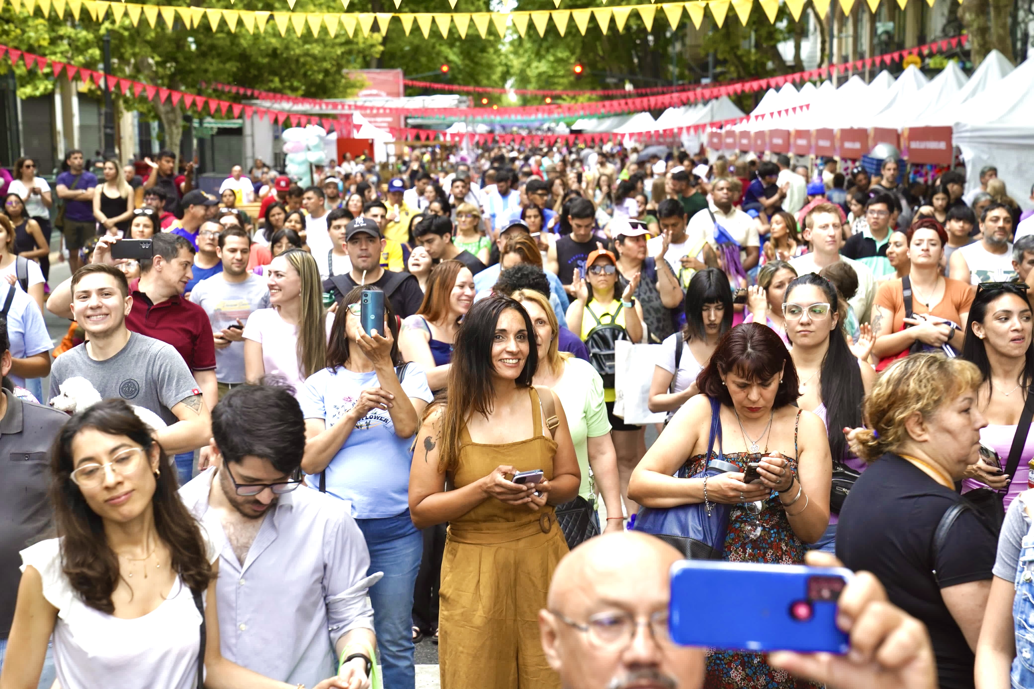 La Feria de las Regiones convocó a más de 70.000 personas en su décimo aniversario