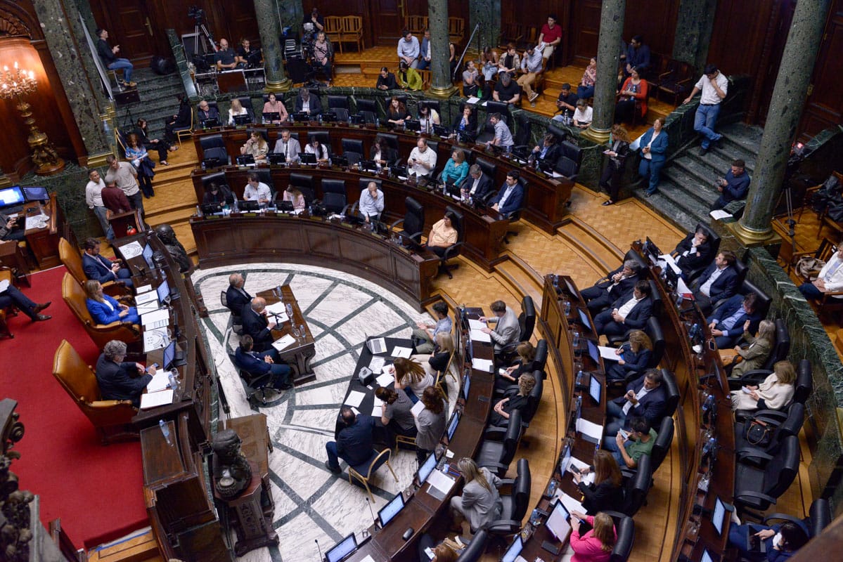 La Legislatura aprobó el presupuesto de la Ciudad para 2025 con una fuerte inversión en Educación y Seguridad