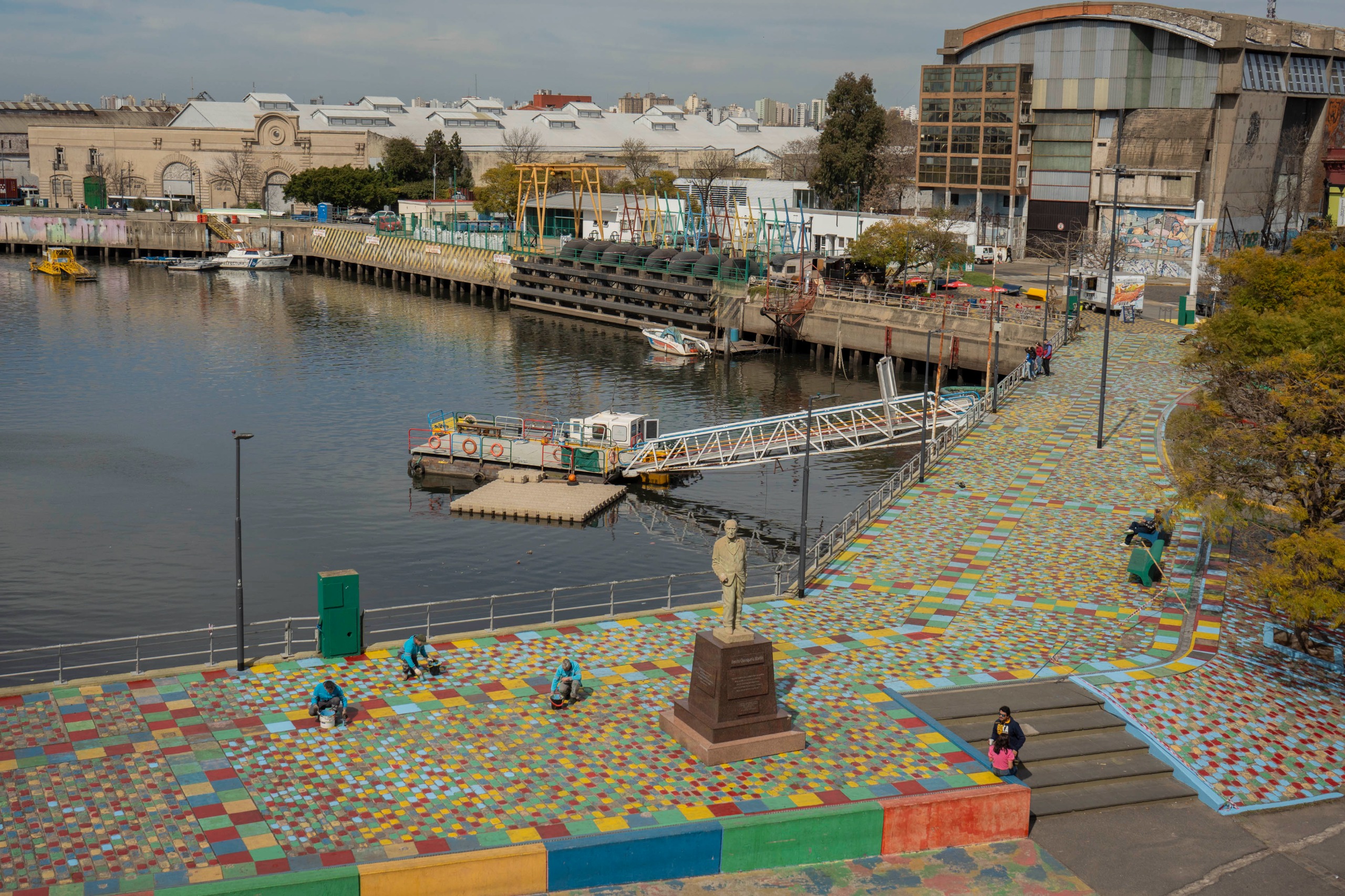 La Ciudad suma color a Caminito e instala protecciones especiales en las esculturas y murales