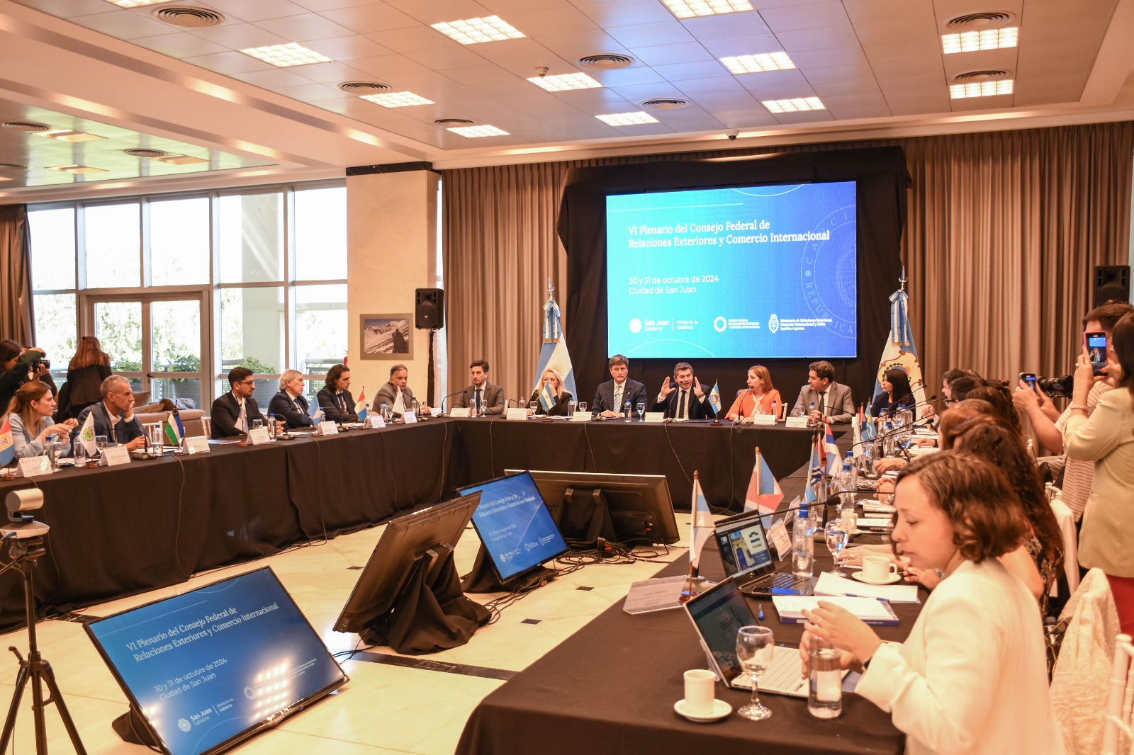 La Subsecretaría de Relaciones Internacionales participó en el VI Plenario del Consejo Federal de Relaciones Exteriores y Comercio Internacional en San Juan