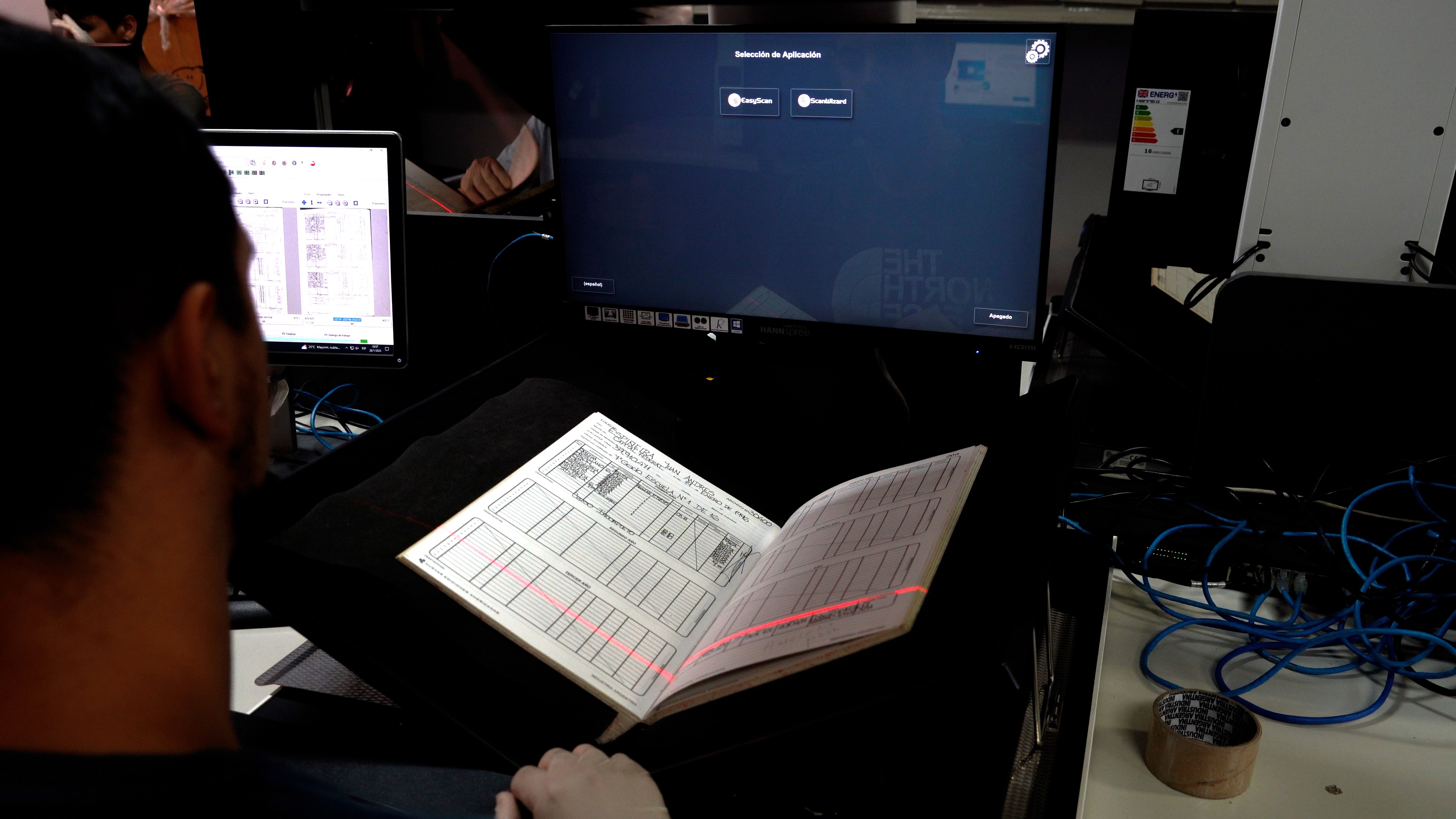 El Libro Matriz ahora es digital en las escuelas de la Ciudad