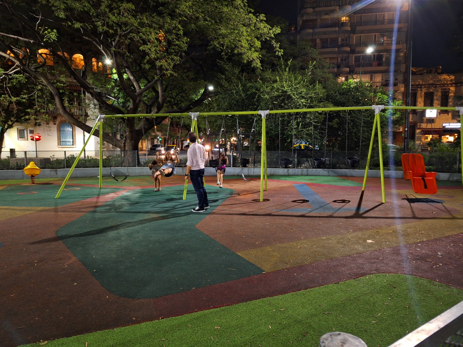 Parques Seguros: se refuerza y moderniza el alumbrado en 85 espacios verdes