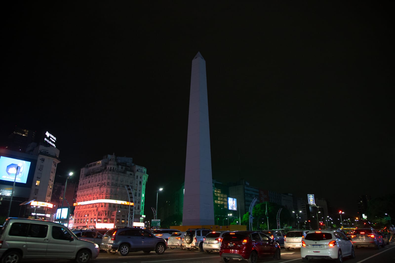 La Ciudad se sumó a La Hora del Planeta apagando sus monumentos más emblemáticos