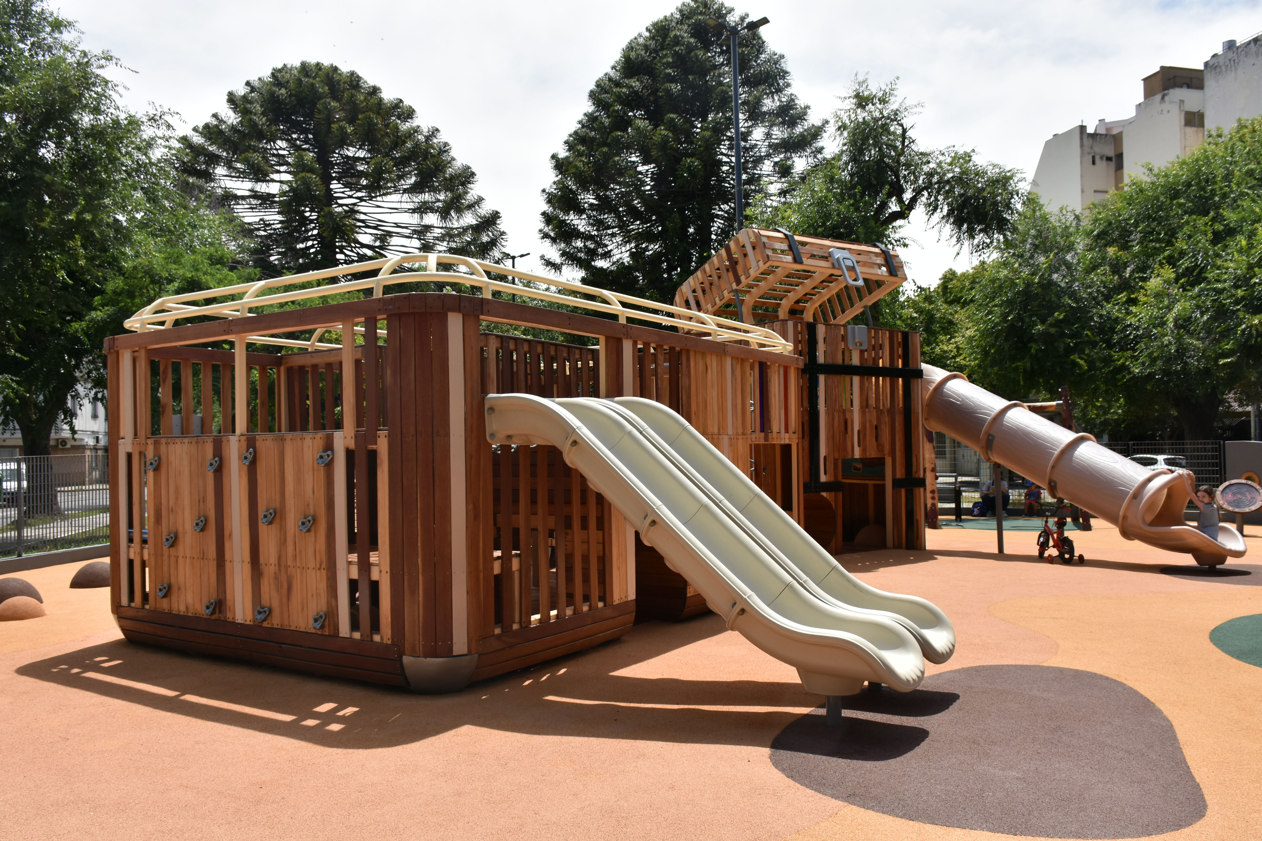 Renovación de la Plaza Vaccarezza, un espacio transformado para la comunidad